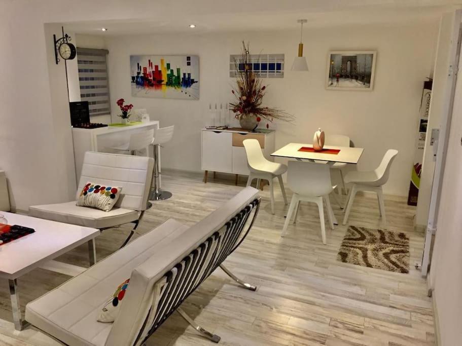 Lovely Two Bedrooms Apartment. Flic-en-Flacq Екстериор снимка