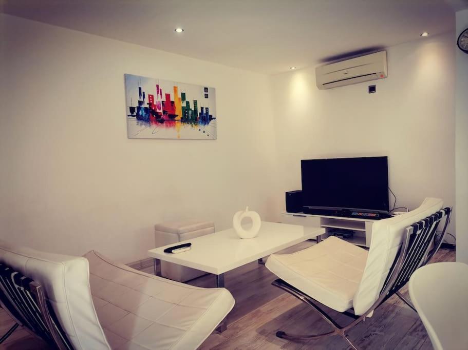 Lovely Two Bedrooms Apartment. Flic-en-Flacq Екстериор снимка